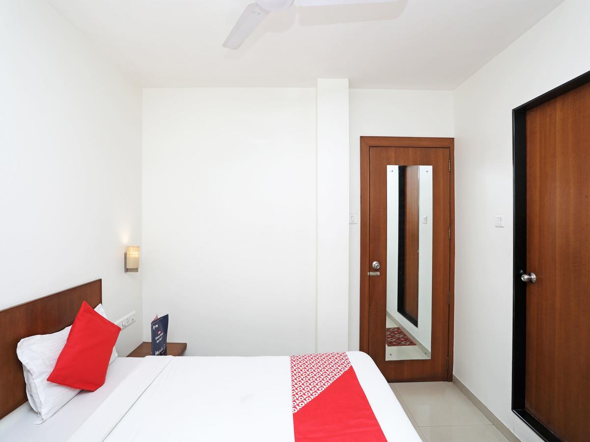 Oyo 1194 Hotel Gulmohr Pune Exterior photo
