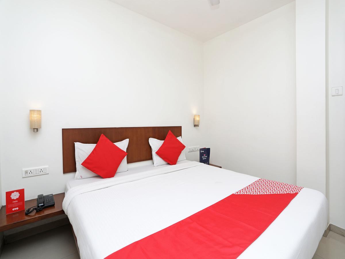Oyo 1194 Hotel Gulmohr Pune Exterior photo